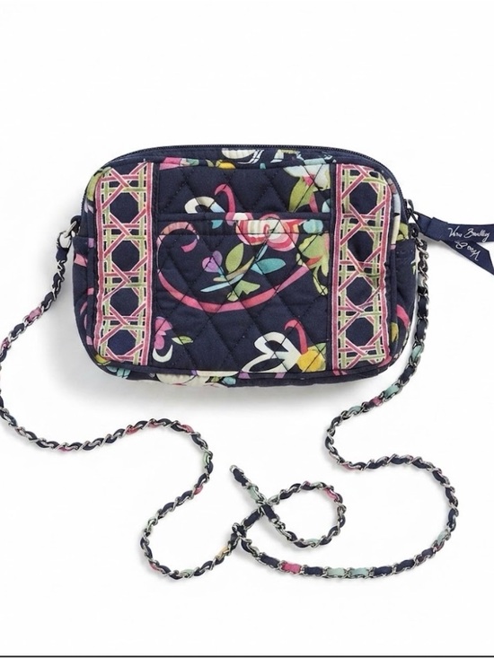 Vera Bradley Handbags - Vera Bradley Floral Quilted Crossbody Bag. Unique Chain Strap - Boho